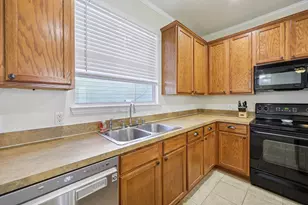 10012 Cherry Hill Ln, Providence Village, TX 76227 - Photo 15