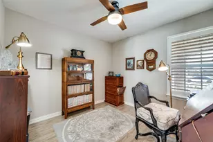 917 Rough Hollow Dr, McKinney, TX 75071 - Photo 15