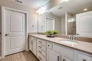 917 Rough Hollow Dr, McKinney, TX 75071 - Photo 17