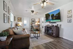 271 E Houston St, Van Alstyne, TX 75495 - Photo 11