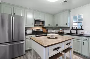 271 E Houston St, Van Alstyne, TX 75495 - Photo 17