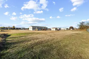 237 Quarterhorse Road, Waxahachie, TX 75165 - Photo 31