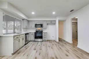 926 Meadowcove Cir, Garland, TX 75043 - Photo 9