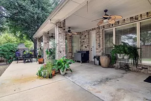 1100 Starleaf Dr, Mansfield, TX 76063 - Photo 37