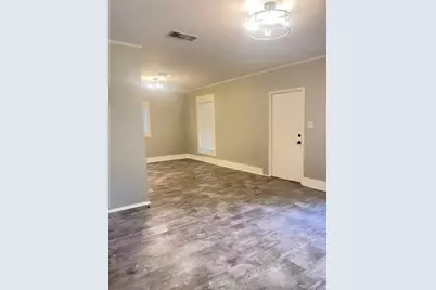 505 W Earl Street, Cleburne, TX 76033 - Photo 3