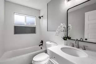 13421 Glenside Dr, Farmers Branch, TX 75234 - Photo 13