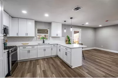 13421 Glenside Drive, Farmers Branch, TX 75234 - Photo 9