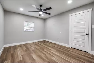 13421 Glenside Drive, Farmers Branch, TX 75234 - Photo 17