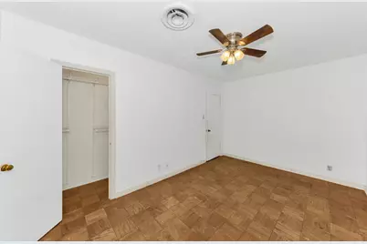 908 Yale Street, River Oaks, TX 76114 - Photo 17