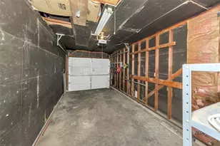 908 Yale St, River Oaks, TX 76114 - Photo 27