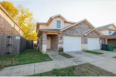 2338 Kingsway Drive, Arlington, TX 76012 - Photo 1
