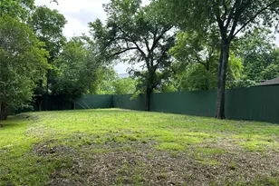 3776 Shorecrest Dr, Dallas, TX 75209 - Photo 5