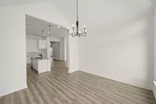 328 Alina St, Burleson, TX 76028 - Photo 13