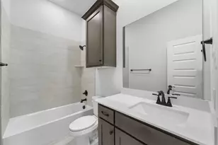 136 Lila Lk Dr, Waxahachie, TX 75165 - Photo 17