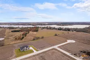 136 Lila Lk Dr, Waxahachie, TX 75165 - Photo 35