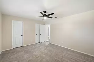 211 Opal St, Hewitt, TX 76643 - Photo 13