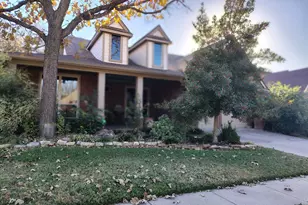 2002 Brianna Ln, Arlington, TX 76001 - Photo 1