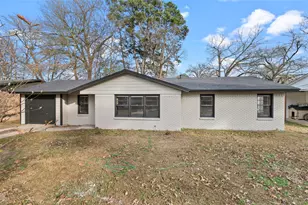 602 Enfield Dr, Marshall, TX 75672 - Photo 1