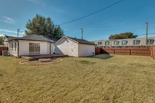 3805 Hawick Ln, Dallas, TX 75220 - Photo 9