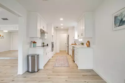 208 Meadowhill Drive, Benbrook, TX 76126 - Photo 19