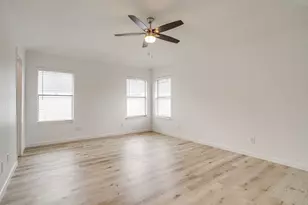 208 Meadowhill Dr, Benbrook, TX 76126 - Photo 31