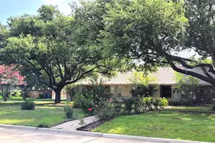 204 Overhill Dr, Waxahachie, TX 75165 - Photo 1