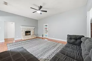 4912 Arborgate Dr, Arlington, TX 76017 - Photo 5