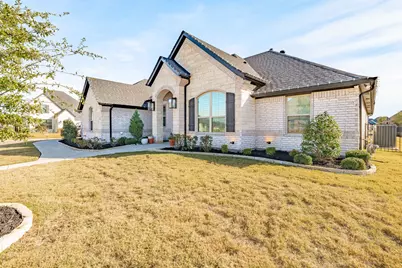 412 Fowler Drive, Granbury, TX 76048 - Photo 3