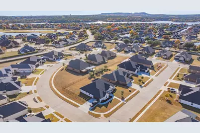 412 Fowler Drive, Granbury, TX 76048 - Photo 35