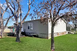 1100 Alford St, Graham, TX 76450 - Photo 7