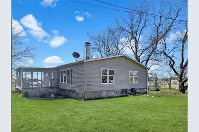 1100 Alford Street, Graham, TX 76450 - Photo 3