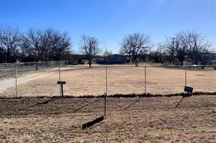 1100 Alford St, Graham, TX 76450 - Photo 21