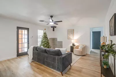 1327 Southern Boulevard, Cleburne, TX 76033 - Photo 11