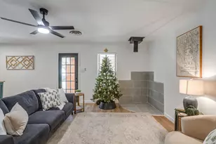 1327 Southern Blvd, Cleburne, TX 76033 - Photo 9