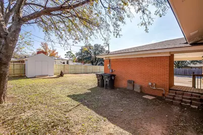 1327 Southern Boulevard, Cleburne, TX 76033 - Photo 33