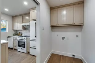 6611 Blessing Dr, Dallas, TX 75214 - Photo 13