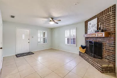 6517 Oak Forest Court, Fort Worth, TX 76112 - Photo 5