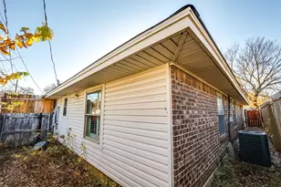 6517 Oak Forest Ct, Fort Worth, TX 76112 - Photo 3