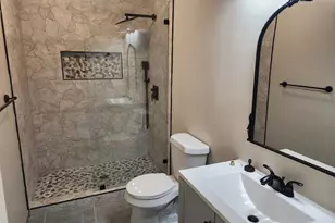 3316 Sir Stewart Cir, Grand Prairie, TX 75052 - Photo 5