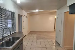 2654 Princeton Dr, Lancaster, TX 75134 - Photo 9