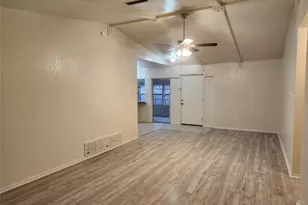 2654 Princeton Dr, Lancaster, TX 75134 - Photo 3