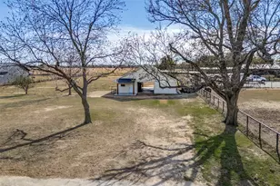 10422 Strittmatter Rd, Pilot Point, TX 76258 - Photo 21