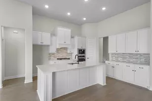 140 Lila Lk Dr, Waxahachie, TX 75165 - Photo 3