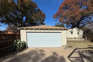 2261 Springhill Dr, Dallas, TX 75228 - Photo 11