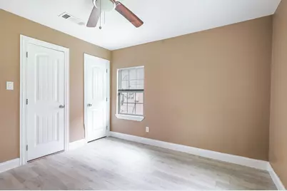 517 Thompson Street, Irving, TX 75061 - Photo 13