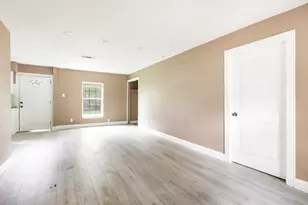 517 Thompson St, Irving, TX 75061 - Photo 5