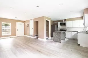 517 Thompson St, Irving, TX 75061 - Photo 7