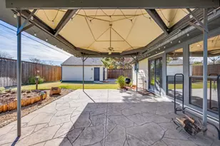 9702 El Patio Dr, Dallas, TX 75218 - Photo 21