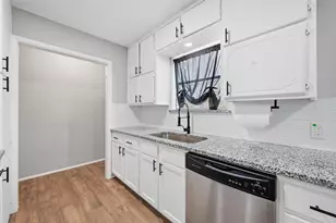 6524 Bernadine Dr, Watauga, TX 76148 - Photo 7