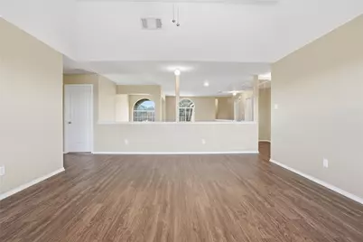 704 Rolling Hills Lane, DeSoto, TX 75115 - Photo 13